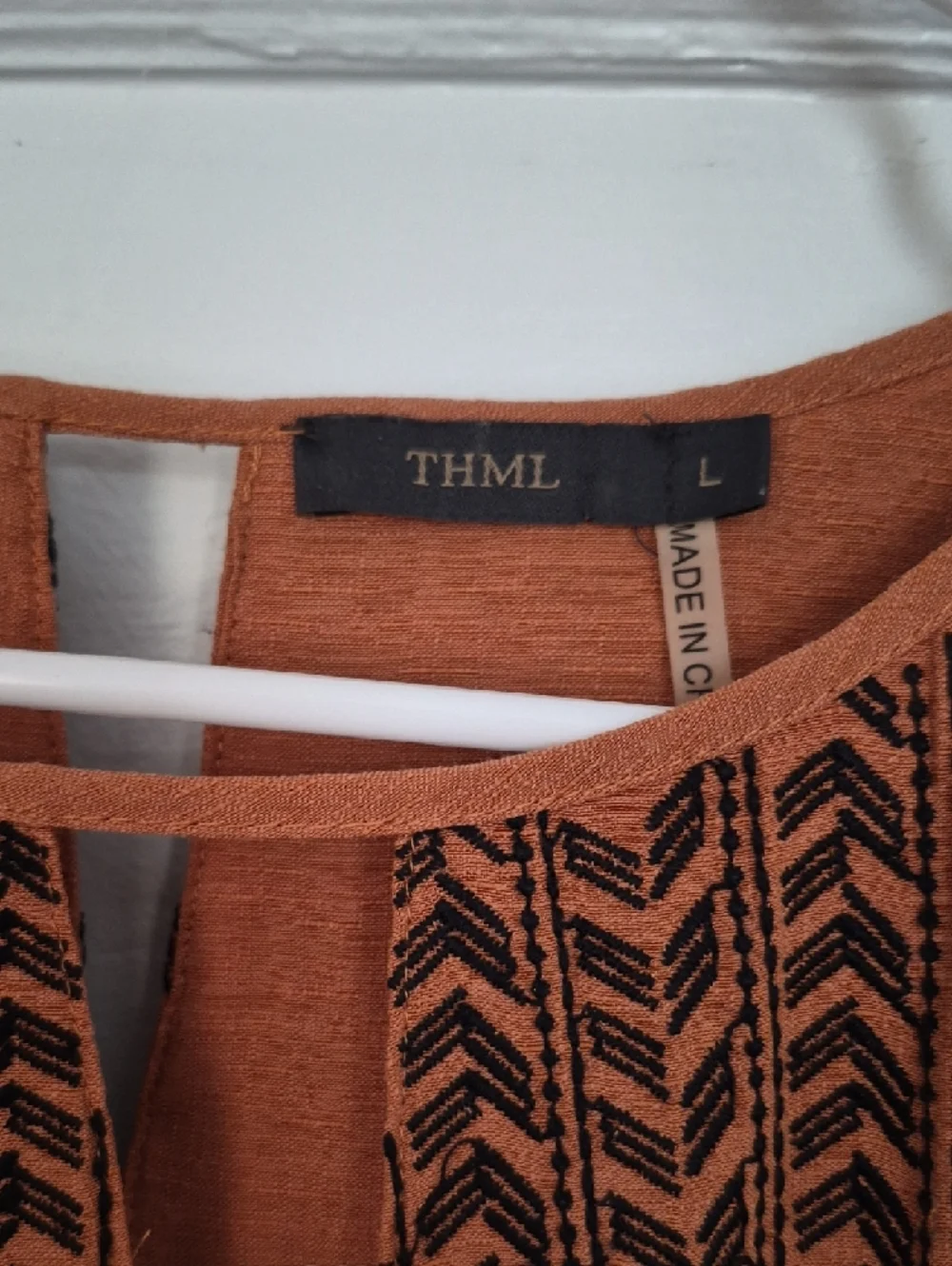 THML Boho Hippie Festival Sleeveless Rust and Cream Shift Dress Women's L - Picture 3 of 13